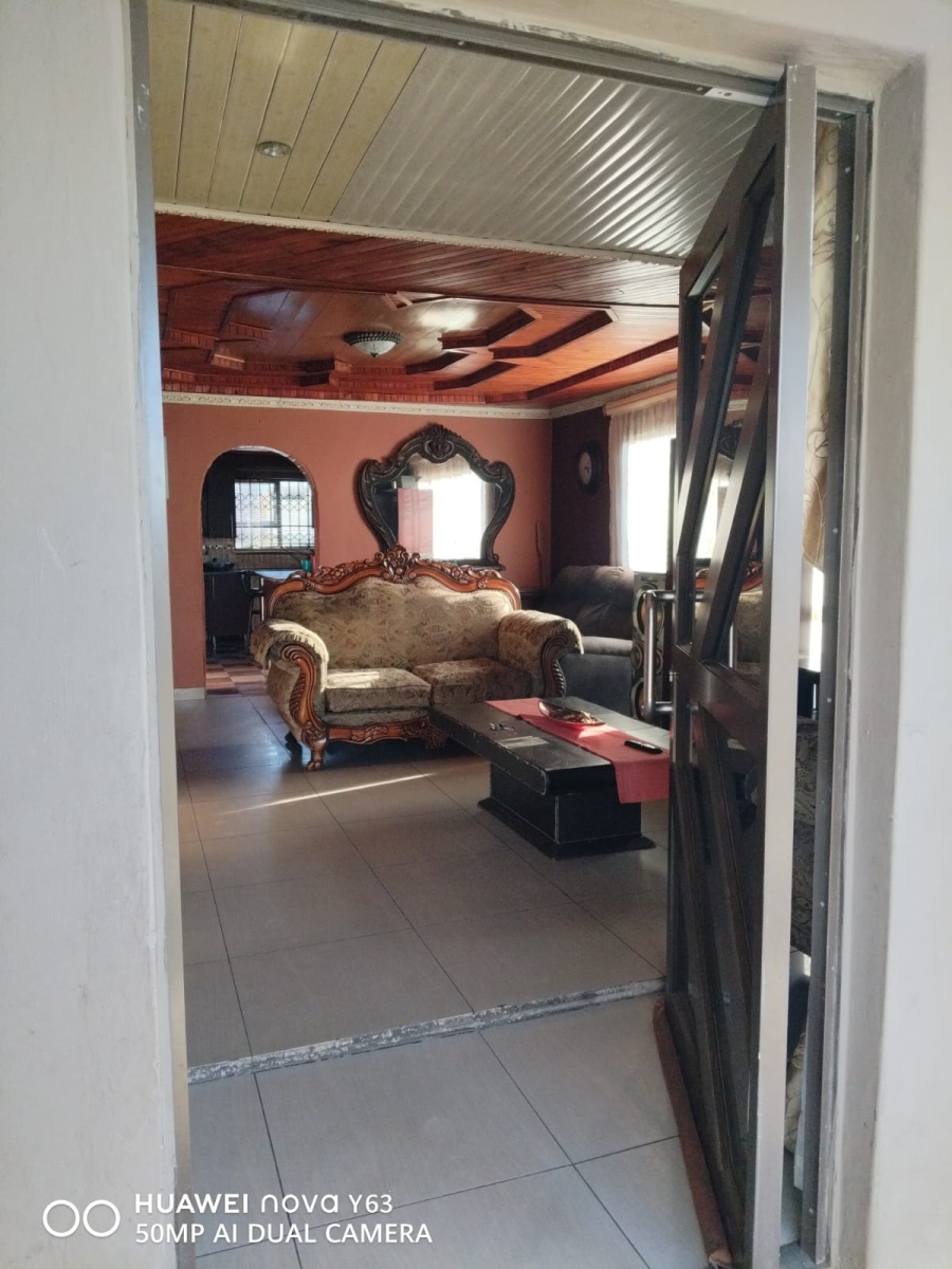 3 Bedroom Property for Sale in Scenery Park Eastern Cape